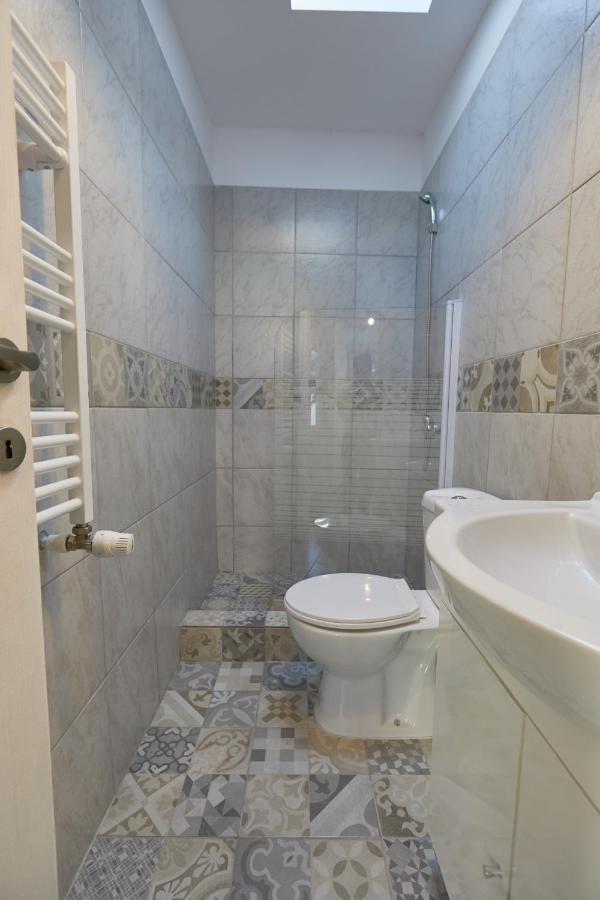 Stanford Aparthotel Bucarest Extérieur photo